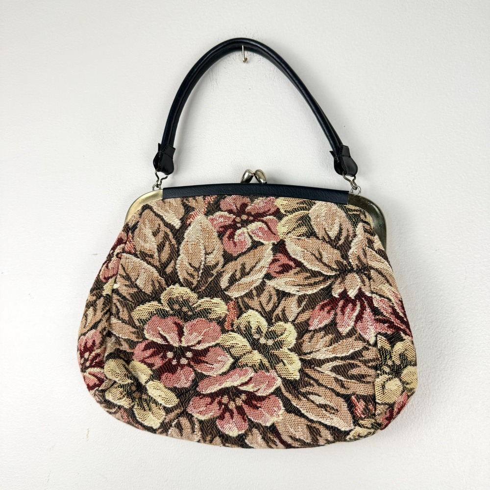 Vintage Stylemark Tapestry Handbag Women's Multicolored Floral Kiss Lock Frame